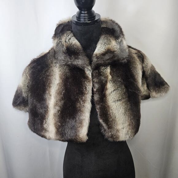Y2K Charming Charlie Faux Fur Chinchilla Shrug Vest Cape One Size - Picture 1 of 4